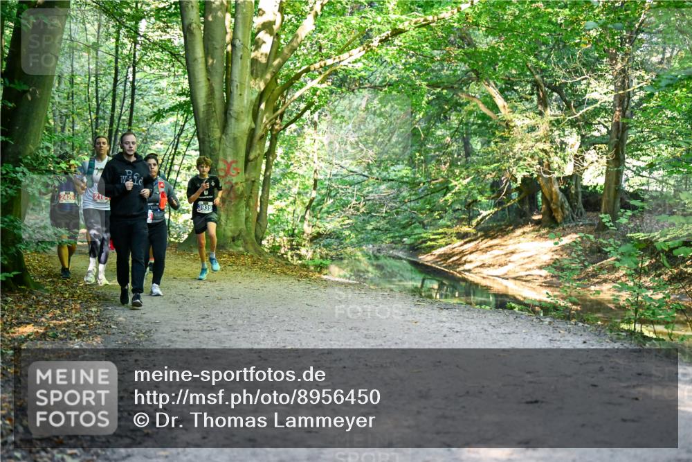 28.09.2025 - 33. Volkslauf durch das schöne Alstertal Dr. Thomas Lammeyer http://msf.ph/oto/8956450 28.09.2025 10:45:00 Laufen 2426, 3939 meine-sportfotos.de