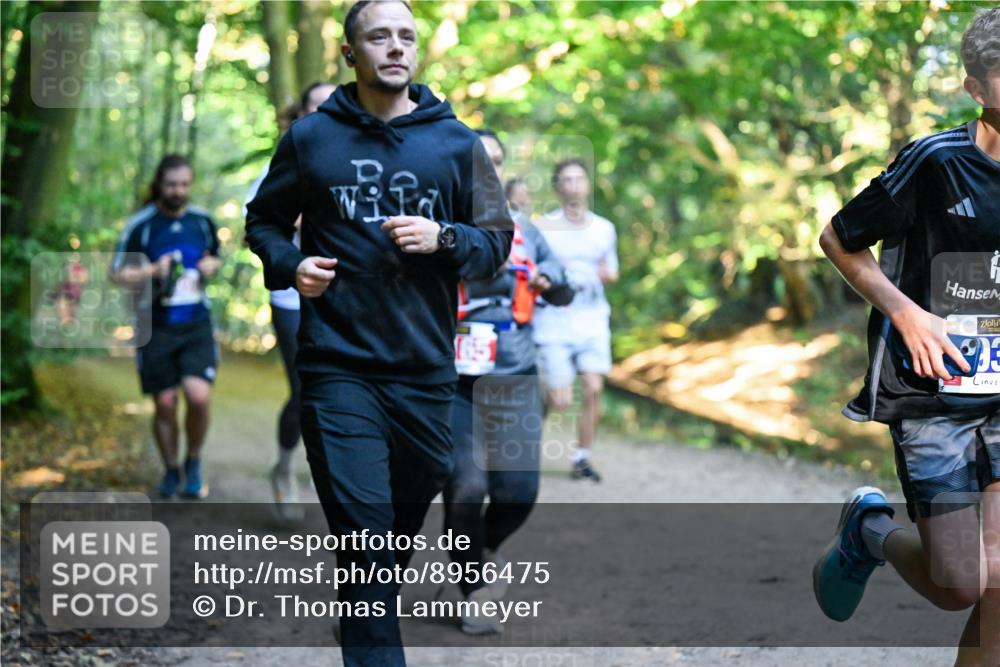 28.09.2025 - 33. Volkslauf durch das schöne Alstertal Dr. Thomas Lammeyer http://msf.ph/oto/8956475 28.09.2025 10:45:03 Laufen  meine-sportfotos.de