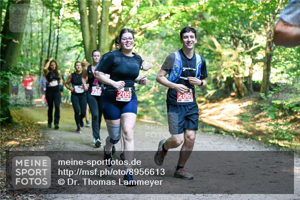 28.09.2025 - 33. Volkslauf durch das schöne Alstertal Dr. Thomas Lammeyer http://msf.ph/oto/8956613 28.09.2025 10:45:25 Laufen 2059, 1, 060 meine-sportfotos.de
