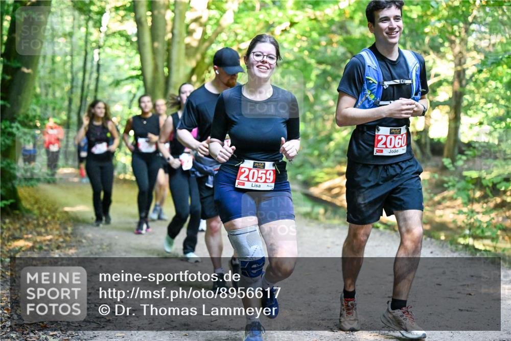 28.09.2025 - 33. Volkslauf durch das schöne Alstertal Dr. Thomas Lammeyer http://msf.ph/oto/8956617 28.09.2025 10:45:26 Laufen 2059, 2060 meine-sportfotos.de