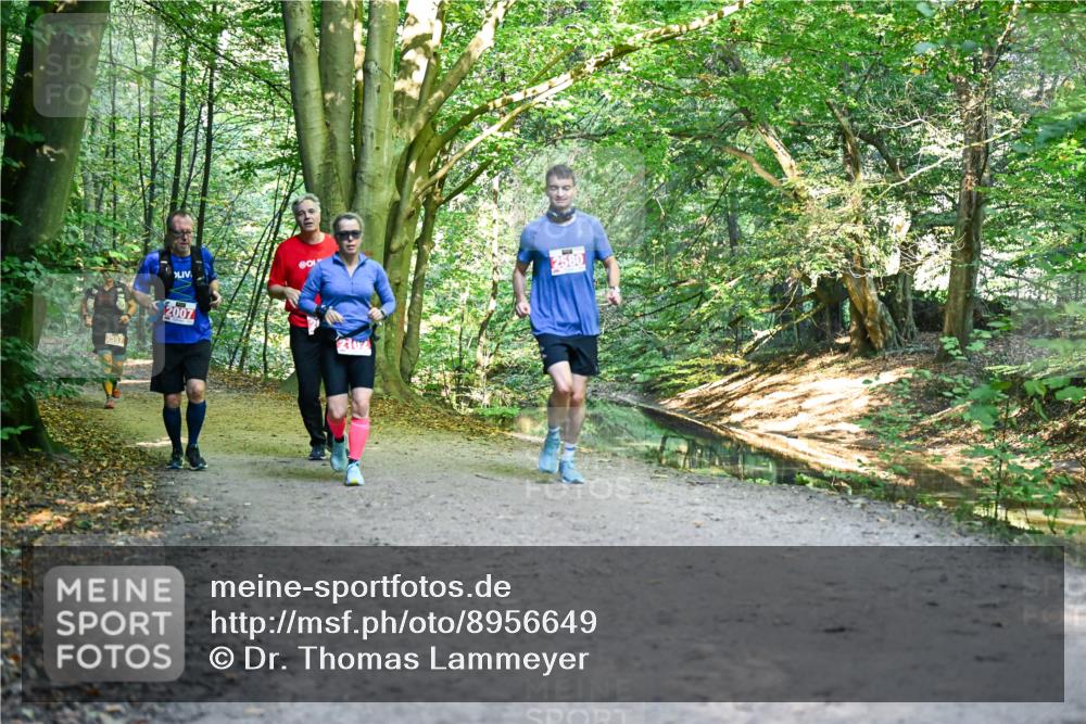 28.09.2025 - 33. Volkslauf durch das schöne Alstertal Dr. Thomas Lammeyer http://msf.ph/oto/8956649 28.09.2025 10:45:32 Laufen 2557, 2007, 2102 meine-sportfotos.de