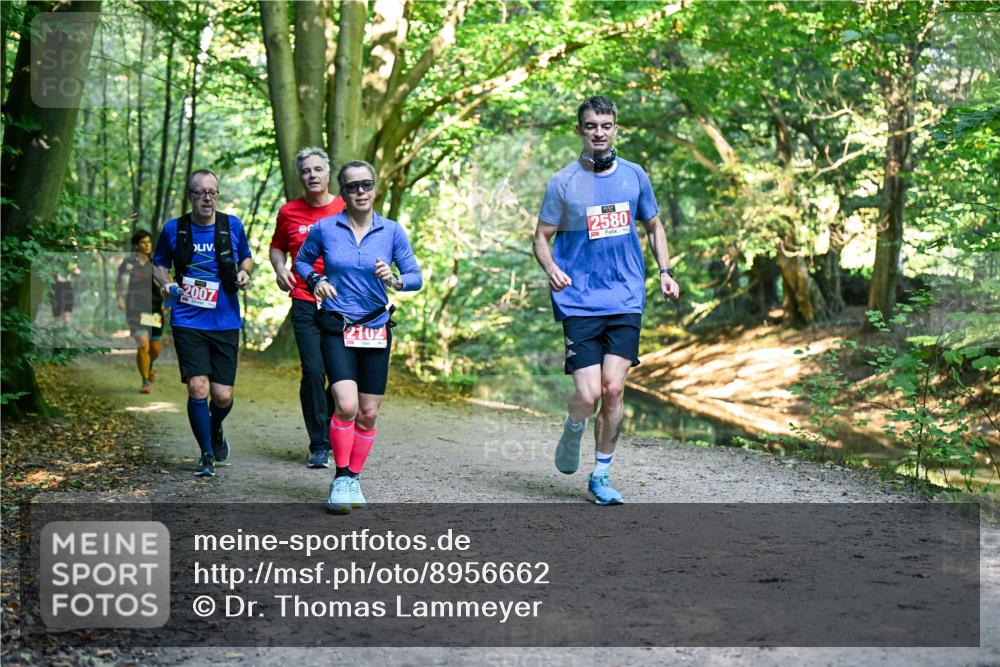28.09.2025 - 33. Volkslauf durch das schöne Alstertal Dr. Thomas Lammeyer http://msf.ph/oto/8956662 28.09.2025 10:45:33 Laufen 2007, 2102, 2580 meine-sportfotos.de