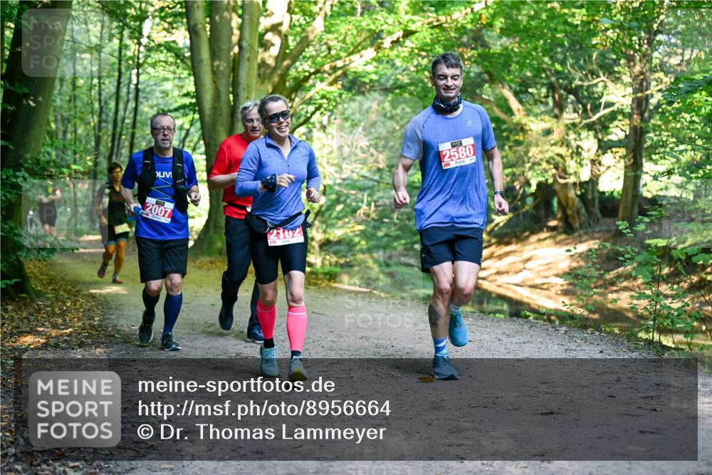 28.09.2025 - 33. Volkslauf durch das schöne Alstertal Dr. Thomas Lammeyer http://msf.ph/oto/8956664 28.09.2025 10:45:34 Laufen 2007, 2102, 2580 meine-sportfotos.de