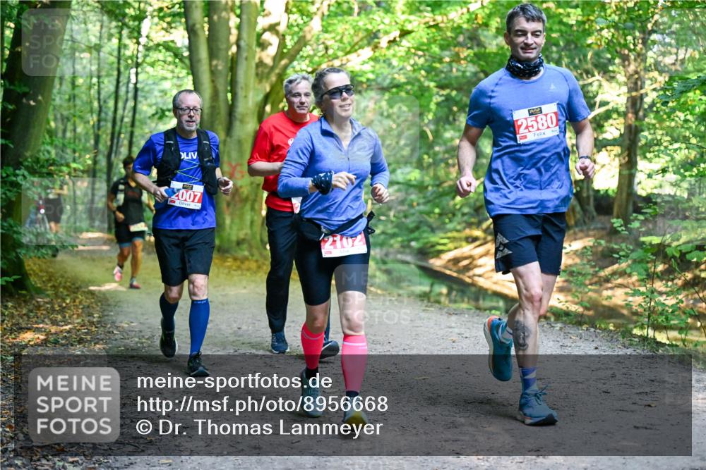 28.09.2025 - 33. Volkslauf durch das schöne Alstertal Dr. Thomas Lammeyer http://msf.ph/oto/8956668 28.09.2025 10:45:34 Laufen 2007, 2102, 2580 meine-sportfotos.de