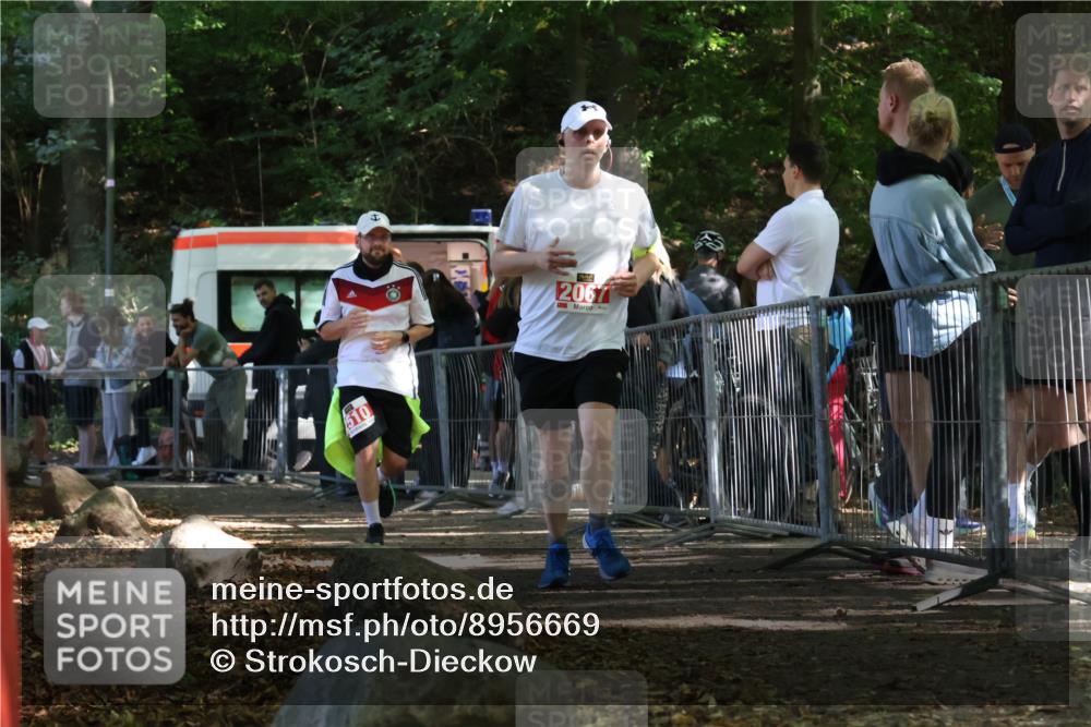28.09.2025 - 33. Volkslauf durch das schöne Alstertal Strokosch-Dieckow http://msf.ph/oto/8956669 28.09.2025 12:53:08 Ziel 2067, 2510 meine-sportfotos.de