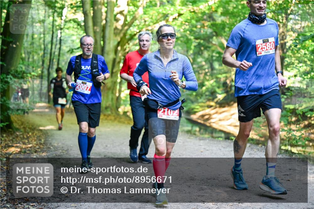 28.09.2025 - 33. Volkslauf durch das schöne Alstertal Dr. Thomas Lammeyer http://msf.ph/oto/8956671 28.09.2025 10:45:35 Laufen 2007, 2102, 2580 meine-sportfotos.de