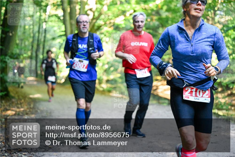 28.09.2025 - 33. Volkslauf durch das schöne Alstertal Dr. Thomas Lammeyer http://msf.ph/oto/8956675 28.09.2025 10:45:35 Laufen 2007, 2121, 2102 meine-sportfotos.de