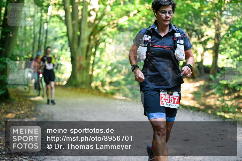 28.09.2025 - 33. Volkslauf durch das schöne Alstertal Dr. Thomas Lammeyer http://msf.ph/oto/8956701 28.09.2025 10:45:40 Laufen 2557 meine-sportfotos.de