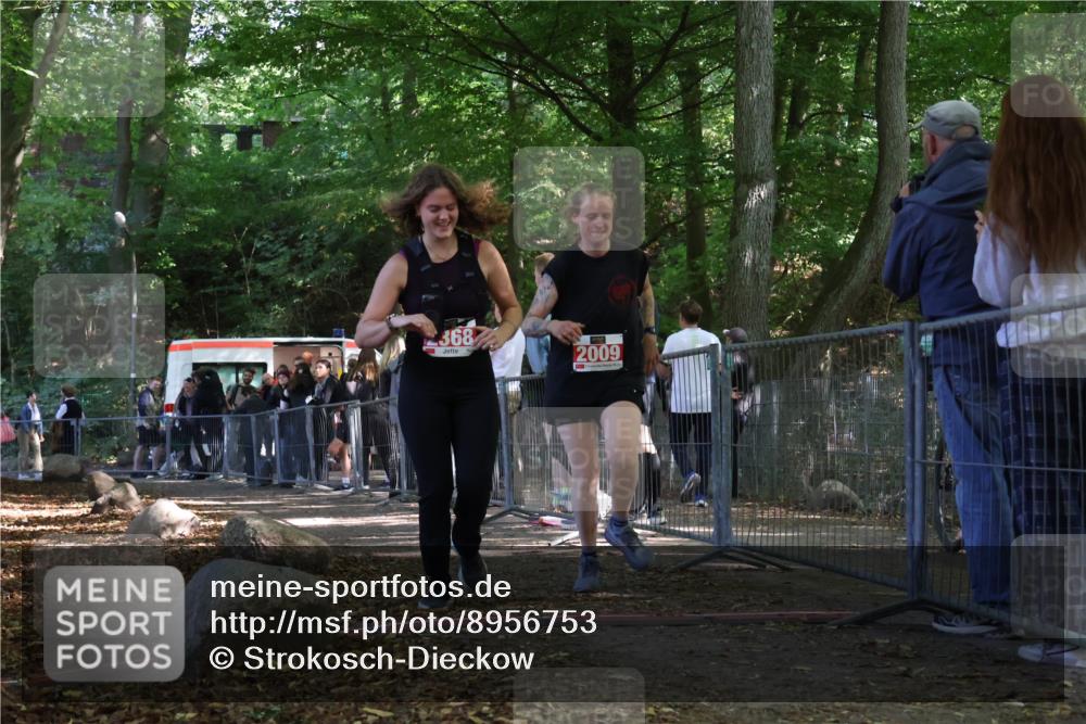 28.09.2025 - 33. Volkslauf durch das schöne Alstertal Strokosch-Dieckow http://msf.ph/oto/8956753 28.09.2025 12:54:26 Ziel 2009 meine-sportfotos.de