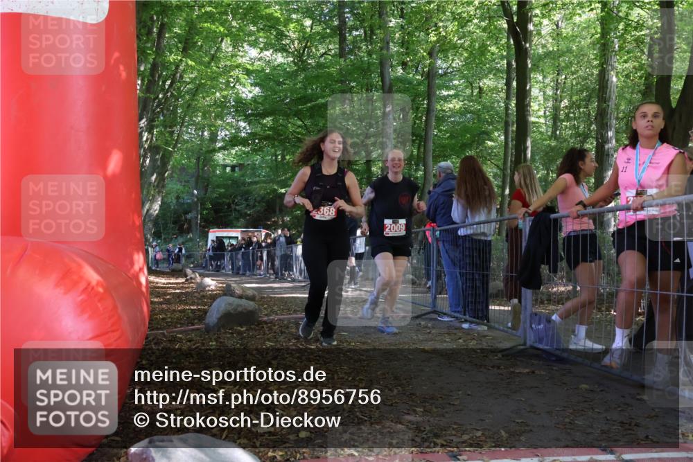 28.09.2025 - 33. Volkslauf durch das schöne Alstertal Strokosch-Dieckow http://msf.ph/oto/8956756 28.09.2025 12:54:27 Ziel 2009 meine-sportfotos.de