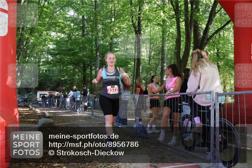 28.09.2025 - 33. Volkslauf durch das schöne Alstertal Strokosch-Dieckow http://msf.ph/oto/8956786 28.09.2025 12:54:48 Ziel 2372 meine-sportfotos.de