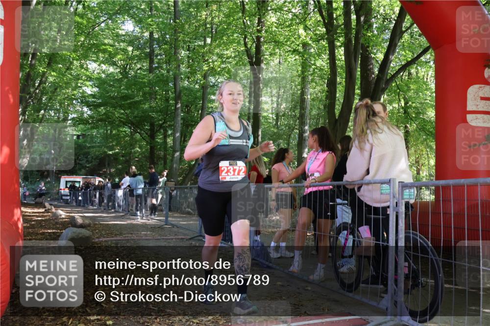 28.09.2025 - 33. Volkslauf durch das schöne Alstertal Strokosch-Dieckow http://msf.ph/oto/8956789 28.09.2025 12:54:49 Ziel  meine-sportfotos.de