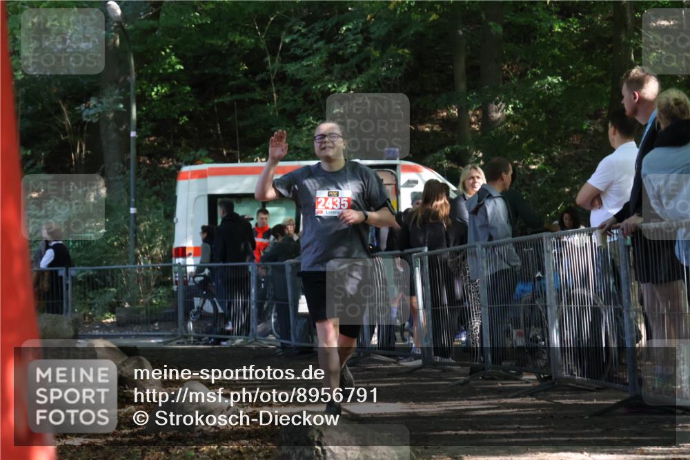 28.09.2025 - 33. Volkslauf durch das schöne Alstertal Strokosch-Dieckow http://msf.ph/oto/8956791 28.09.2025 12:54:55 Ziel 2435 meine-sportfotos.de