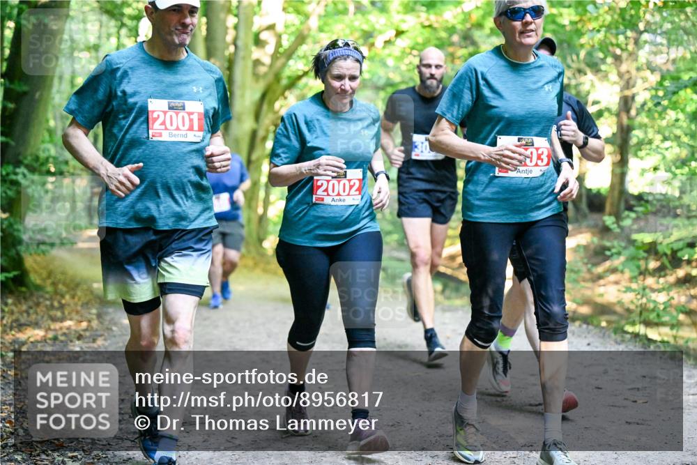 28.09.2025 - 33. Volkslauf durch das schöne Alstertal Dr. Thomas Lammeyer http://msf.ph/oto/8956817 28.09.2025 10:46:09 Laufen 2001, 2002, 03 meine-sportfotos.de
