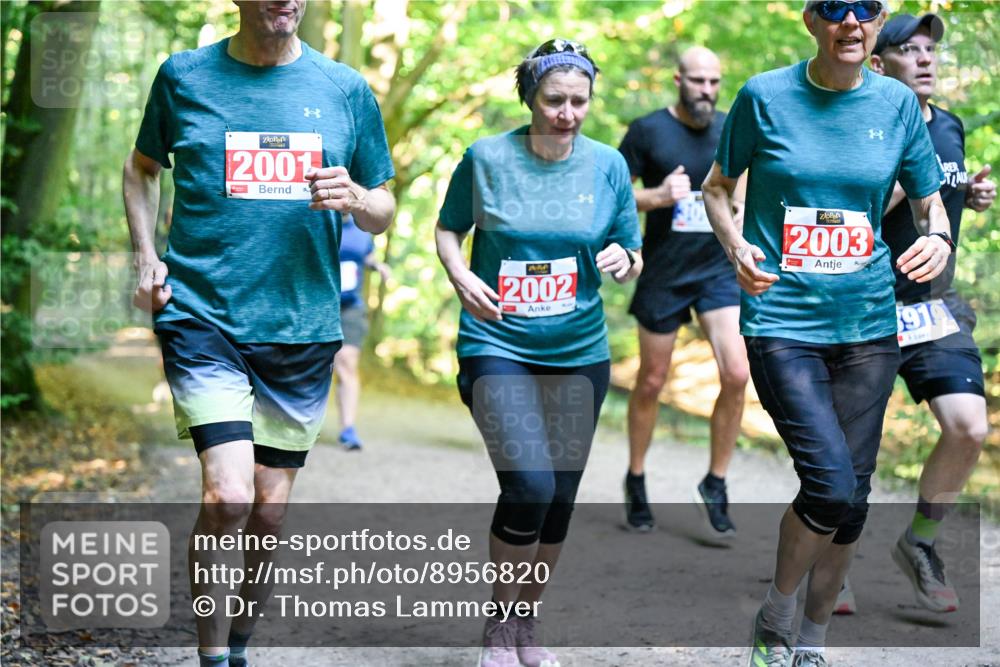 28.09.2025 - 33. Volkslauf durch das schöne Alstertal Dr. Thomas Lammeyer http://msf.ph/oto/8956820 28.09.2025 10:46:09 Laufen 2001, 2002, 2003, 919 meine-sportfotos.de