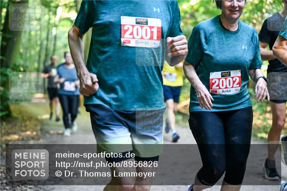 28.09.2025 - 33. Volkslauf durch das schöne Alstertal Dr. Thomas Lammeyer http://msf.ph/oto/8956826 28.09.2025 10:46:09 Laufen 2001, 2002 meine-sportfotos.de