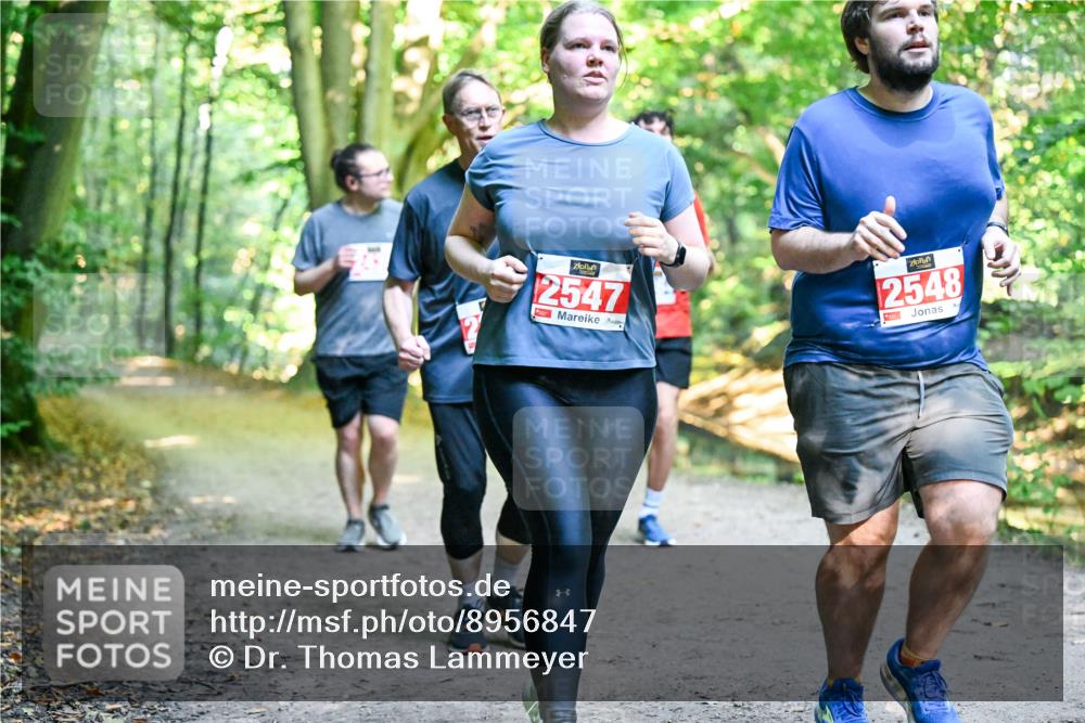 28.09.2025 - 33. Volkslauf durch das schöne Alstertal Dr. Thomas Lammeyer http://msf.ph/oto/8956847 28.09.2025 10:46:12 Laufen 2547, 2548 meine-sportfotos.de