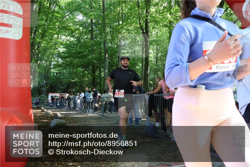 28.09.2025 - 33. Volkslauf durch das schöne Alstertal Strokosch-Dieckow http://msf.ph/oto/8956851 28.09.2025 12:55:22 Ziel 2122 meine-sportfotos.de