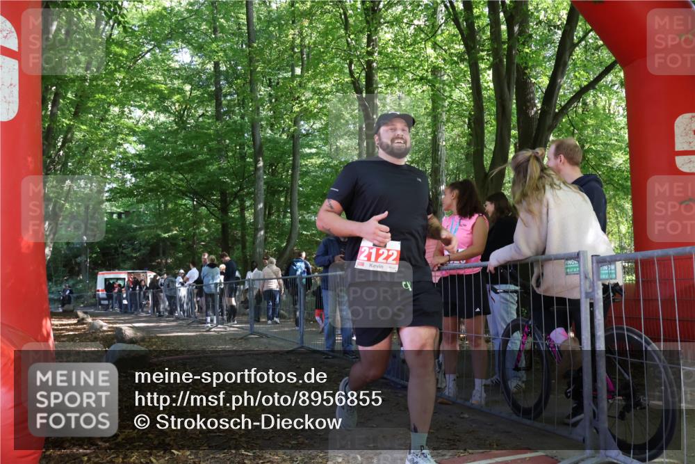 28.09.2025 - 33. Volkslauf durch das schöne Alstertal Strokosch-Dieckow http://msf.ph/oto/8956855 28.09.2025 12:55:22 Ziel 2122 meine-sportfotos.de