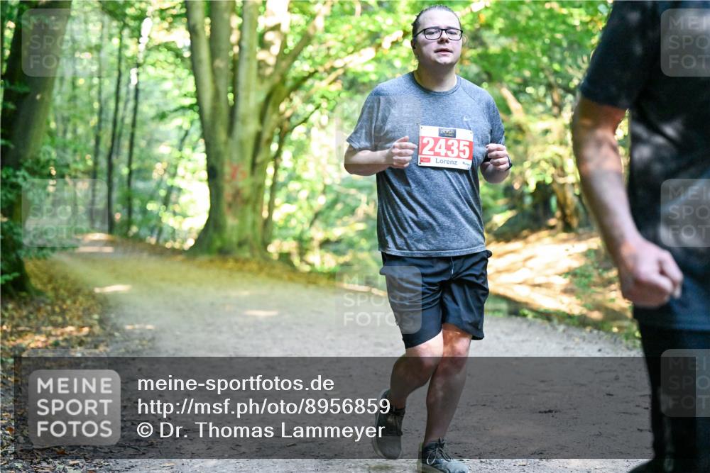 28.09.2025 - 33. Volkslauf durch das schöne Alstertal Dr. Thomas Lammeyer http://msf.ph/oto/8956859 28.09.2025 10:46:14 Laufen 2435 meine-sportfotos.de