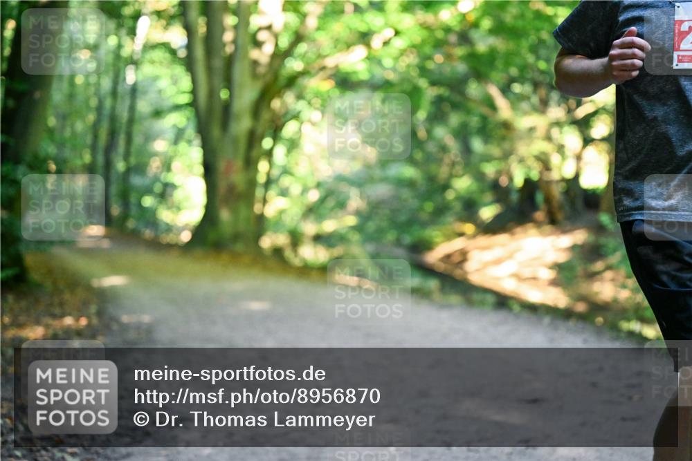 28.09.2025 - 33. Volkslauf durch das schöne Alstertal Dr. Thomas Lammeyer http://msf.ph/oto/8956870 28.09.2025 10:46:15 Laufen  meine-sportfotos.de