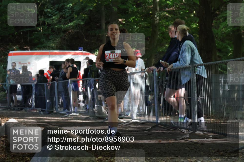 28.09.2025 - 33. Volkslauf durch das schöne Alstertal Strokosch-Dieckow http://msf.ph/oto/8956903 28.09.2025 12:58:44 Ziel 2404 meine-sportfotos.de