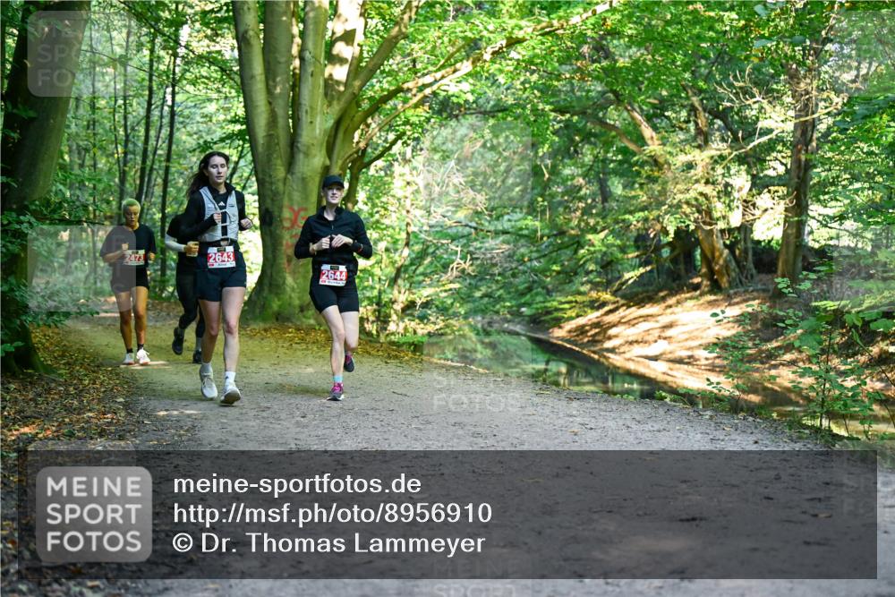 28.09.2025 - 33. Volkslauf durch das schöne Alstertal Dr. Thomas Lammeyer http://msf.ph/oto/8956910 28.09.2025 10:46:28 Laufen 2473, 2643, 2644 meine-sportfotos.de