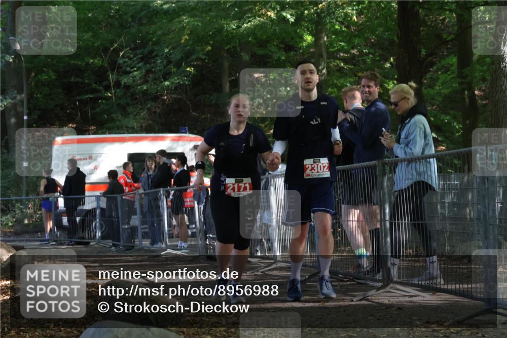 28.09.2025 - 33. Volkslauf durch das schöne Alstertal Strokosch-Dieckow http://msf.ph/oto/8956988 28.09.2025 12:59:43 Ziel 2171, 2302 meine-sportfotos.de