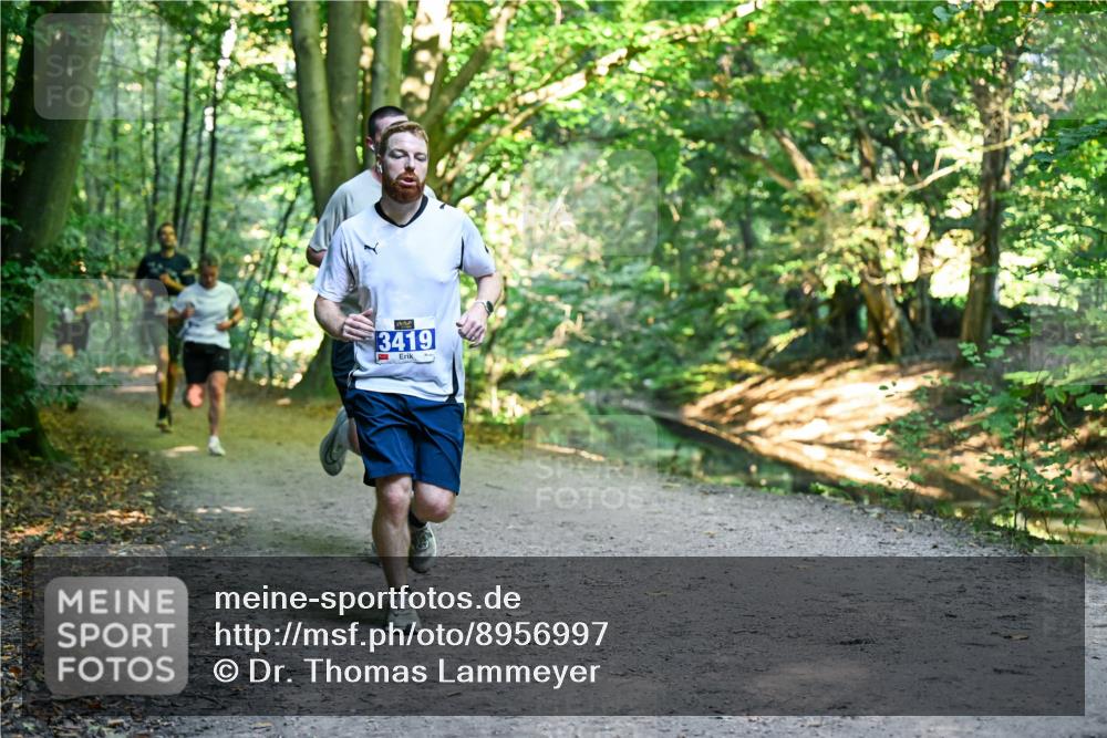 28.09.2025 - 33. Volkslauf durch das schöne Alstertal Dr. Thomas Lammeyer http://msf.ph/oto/8956997 28.09.2025 10:46:42 Laufen 3419 meine-sportfotos.de
