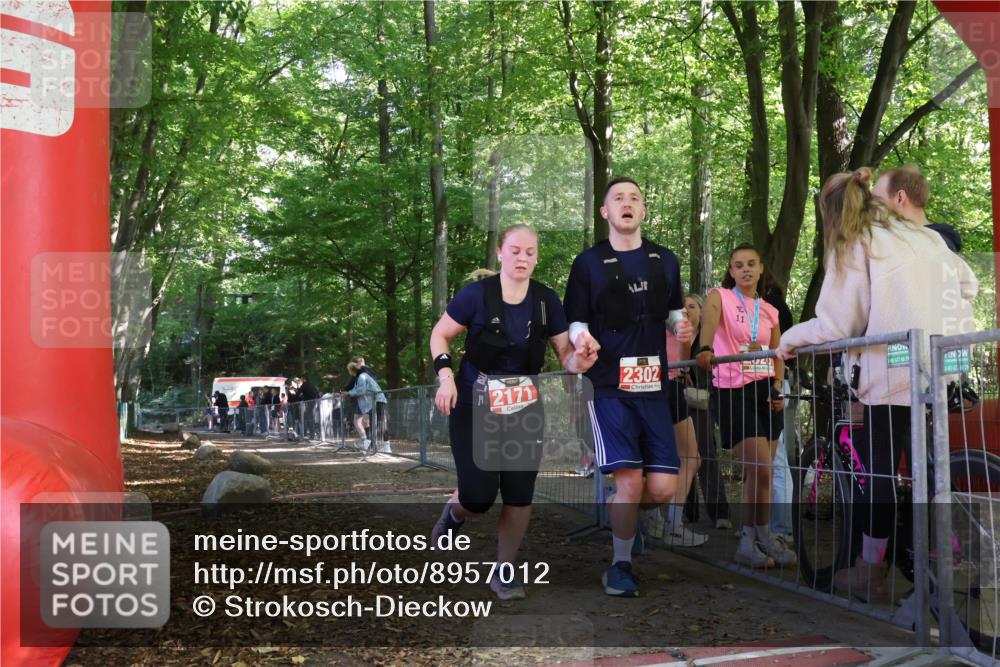 28.09.2025 - 33. Volkslauf durch das schöne Alstertal Strokosch-Dieckow http://msf.ph/oto/8957012 28.09.2025 12:59:47 Ziel  meine-sportfotos.de