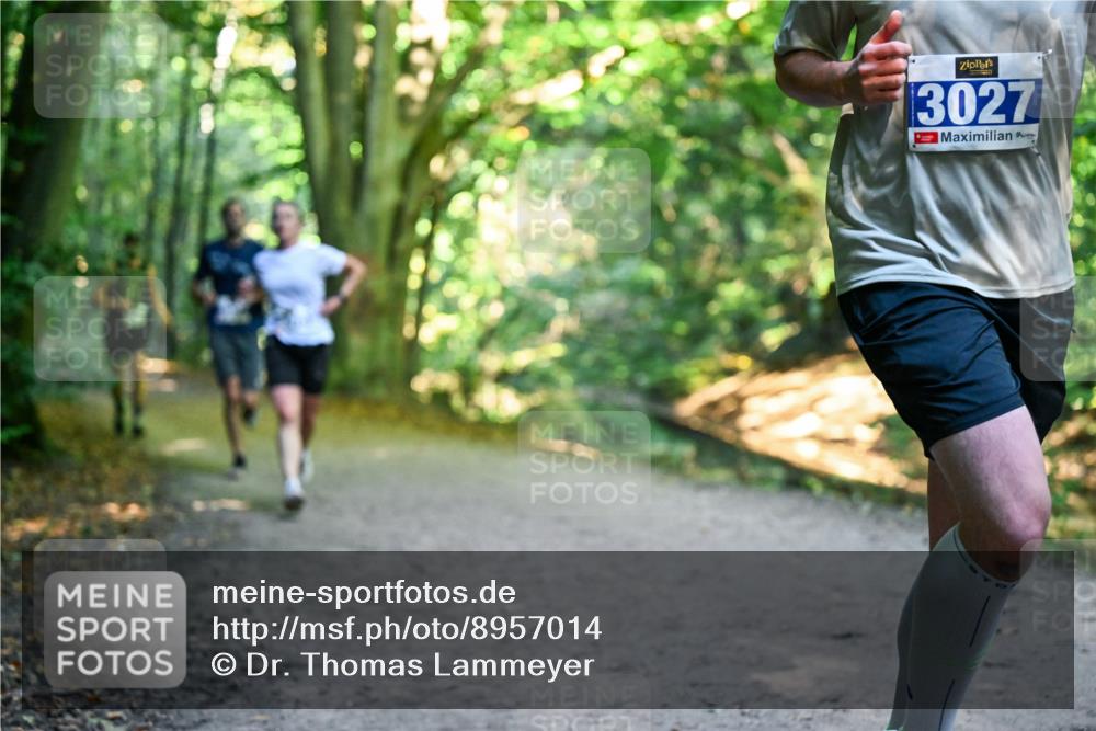28.09.2025 - 33. Volkslauf durch das schöne Alstertal Dr. Thomas Lammeyer http://msf.ph/oto/8957014 28.09.2025 10:46:43 Laufen 3027 meine-sportfotos.de