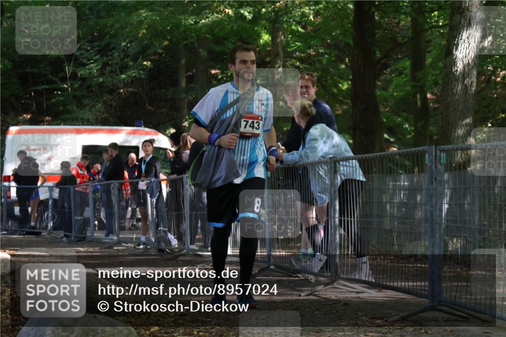 28.09.2025 - 33. Volkslauf durch das schöne Alstertal Strokosch-Dieckow http://msf.ph/oto/8957024 28.09.2025 12:59:59 Ziel 1743 meine-sportfotos.de