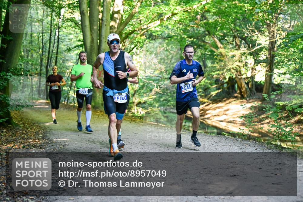 28.09.2025 - 33. Volkslauf durch das schöne Alstertal Dr. Thomas Lammeyer http://msf.ph/oto/8957049 28.09.2025 10:46:52 Laufen 3078, 13375, 3916 meine-sportfotos.de