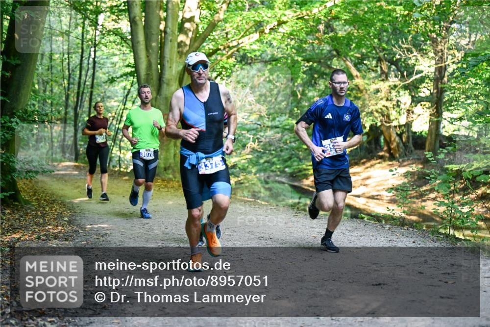 28.09.2025 - 33. Volkslauf durch das schöne Alstertal Dr. Thomas Lammeyer http://msf.ph/oto/8957051 28.09.2025 10:46:52 Laufen 3019, 3078, 3375 meine-sportfotos.de