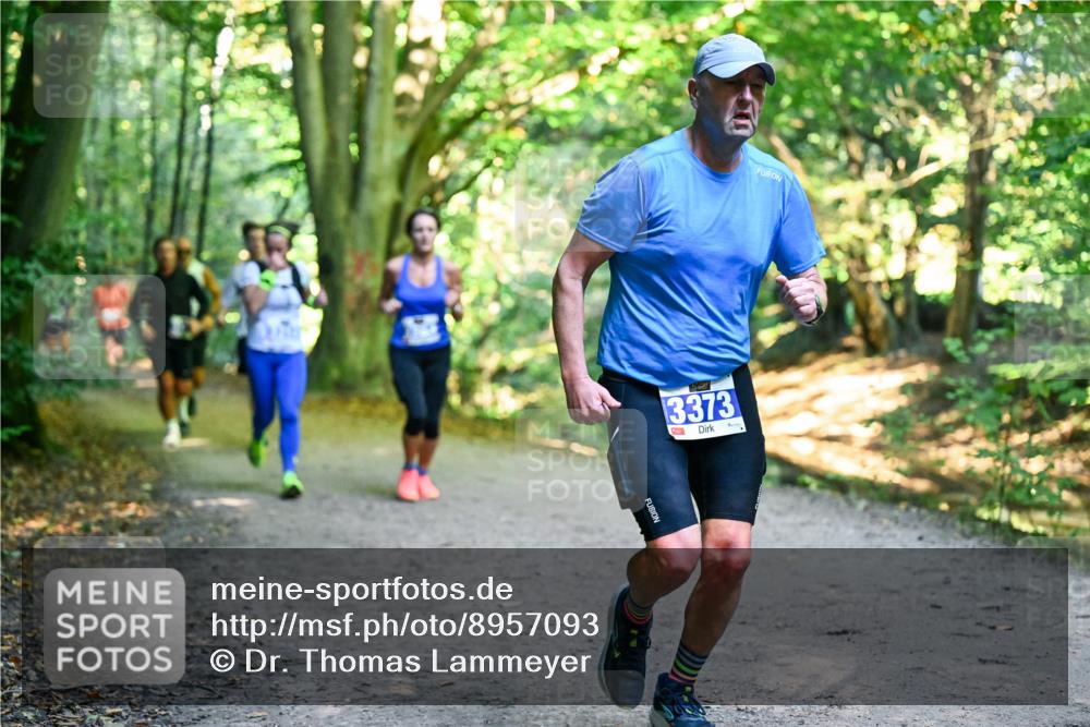 28.09.2025 - 33. Volkslauf durch das schöne Alstertal Dr. Thomas Lammeyer http://msf.ph/oto/8957093 28.09.2025 10:47:05 Laufen 3373 meine-sportfotos.de