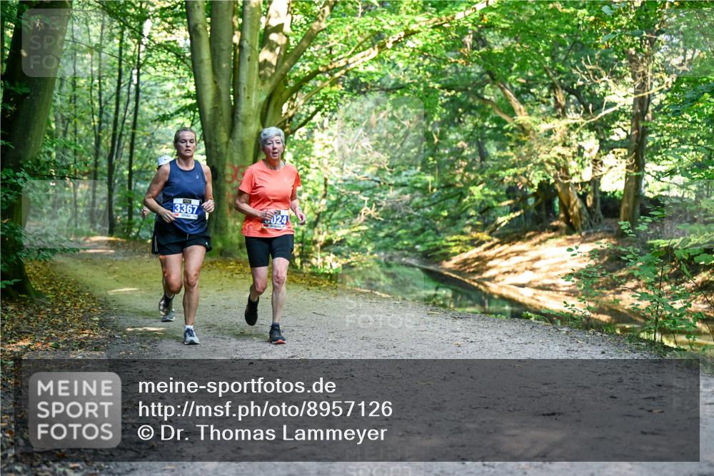 28.09.2025 - 33. Volkslauf durch das schöne Alstertal Dr. Thomas Lammeyer http://msf.ph/oto/8957126 28.09.2025 10:47:11 Laufen 3367, 024 meine-sportfotos.de