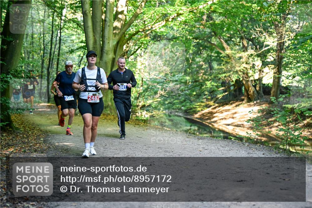 28.09.2025 - 33. Volkslauf durch das schöne Alstertal Dr. Thomas Lammeyer http://msf.ph/oto/8957172 28.09.2025 10:47:26 Laufen 3307, 2483, 041 meine-sportfotos.de