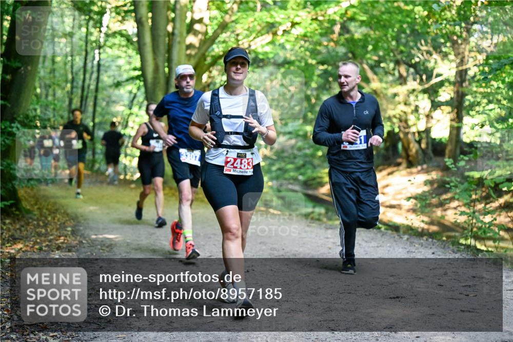 28.09.2025 - 33. Volkslauf durch das schöne Alstertal Dr. Thomas Lammeyer http://msf.ph/oto/8957185 28.09.2025 10:47:28 Laufen 2483 meine-sportfotos.de