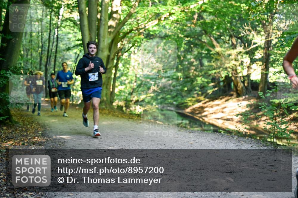 28.09.2025 - 33. Volkslauf durch das schöne Alstertal Dr. Thomas Lammeyer http://msf.ph/oto/8957200 28.09.2025 10:47:31 Laufen 3042 meine-sportfotos.de