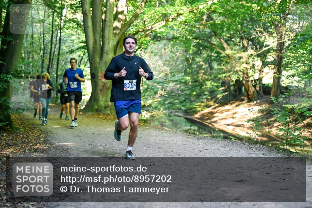 28.09.2025 - 33. Volkslauf durch das schöne Alstertal Dr. Thomas Lammeyer http://msf.ph/oto/8957202 28.09.2025 10:47:32 Laufen 3232, 13042 meine-sportfotos.de