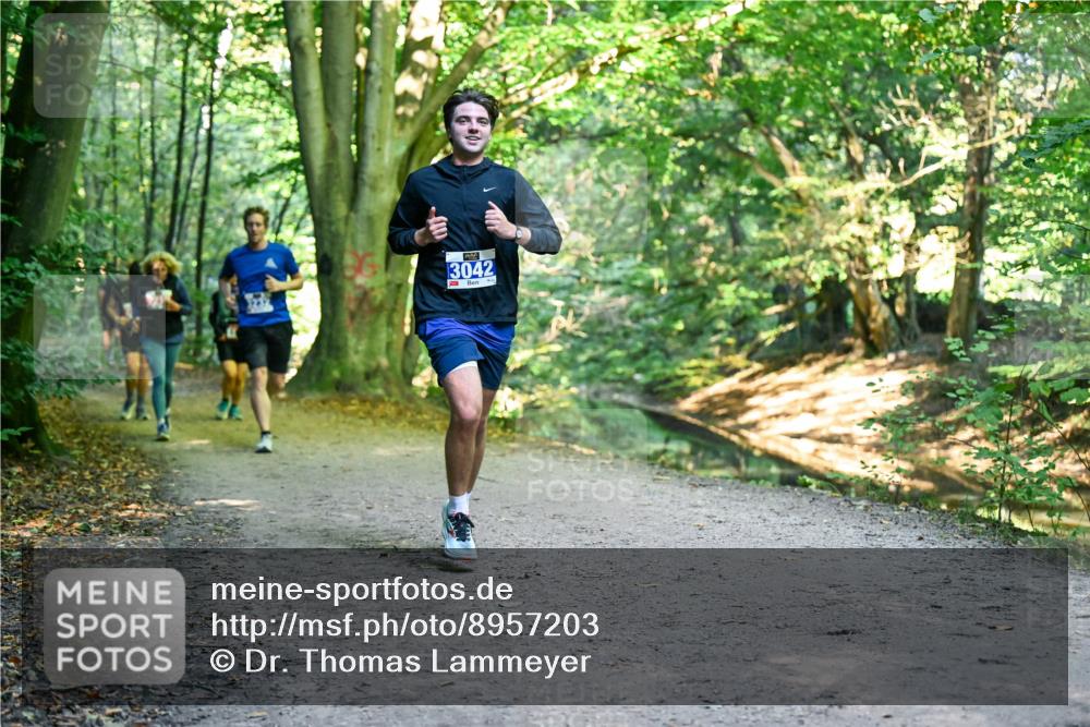 28.09.2025 - 33. Volkslauf durch das schöne Alstertal Dr. Thomas Lammeyer http://msf.ph/oto/8957203 28.09.2025 10:47:32 Laufen 13042 meine-sportfotos.de