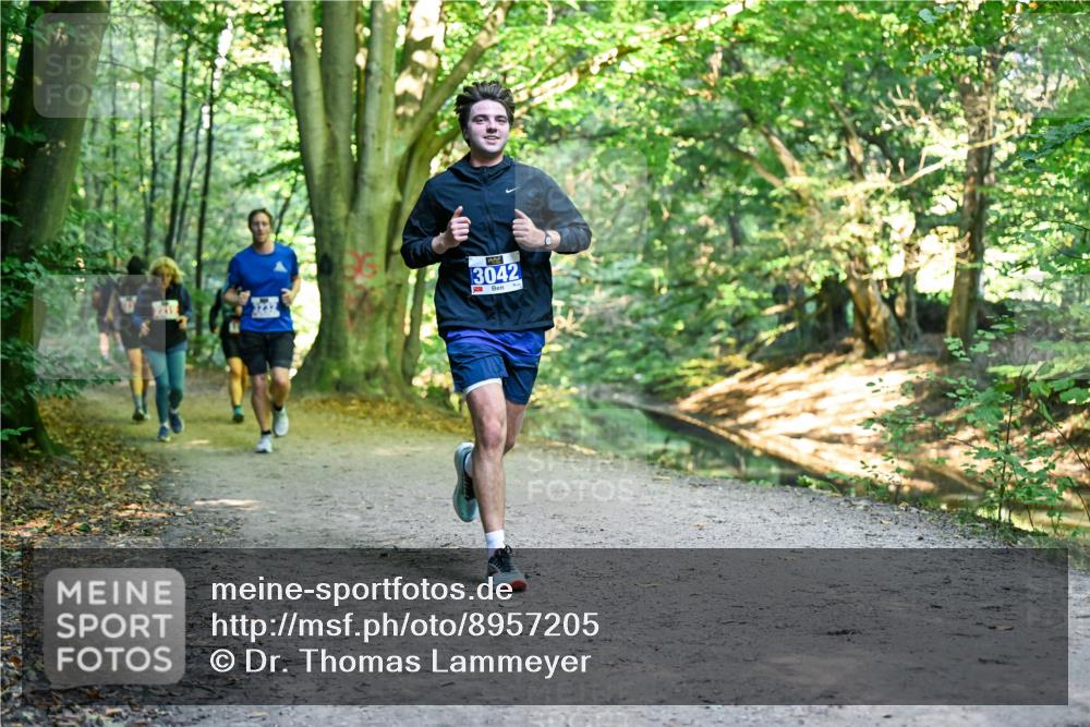 28.09.2025 - 33. Volkslauf durch das schöne Alstertal Dr. Thomas Lammeyer http://msf.ph/oto/8957205 28.09.2025 10:47:32 Laufen 3042 meine-sportfotos.de