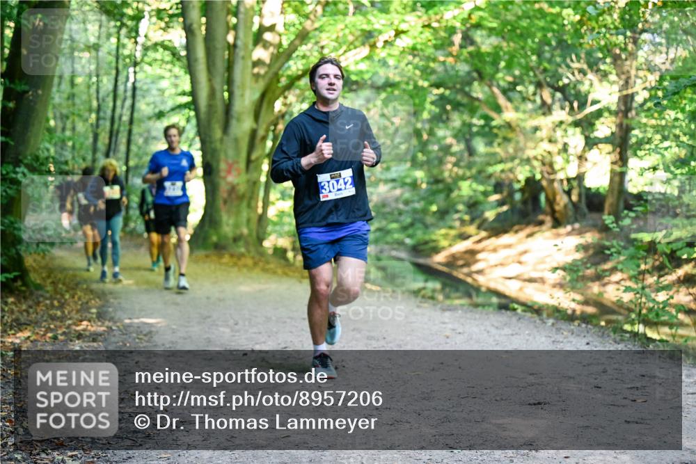 28.09.2025 - 33. Volkslauf durch das schöne Alstertal Dr. Thomas Lammeyer http://msf.ph/oto/8957206 28.09.2025 10:47:32 Laufen 3042 meine-sportfotos.de