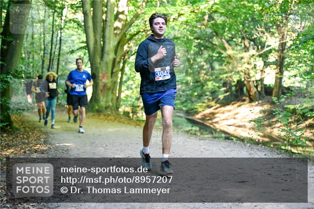28.09.2025 - 33. Volkslauf durch das schöne Alstertal Dr. Thomas Lammeyer http://msf.ph/oto/8957207 28.09.2025 10:47:32 Laufen 13042 meine-sportfotos.de