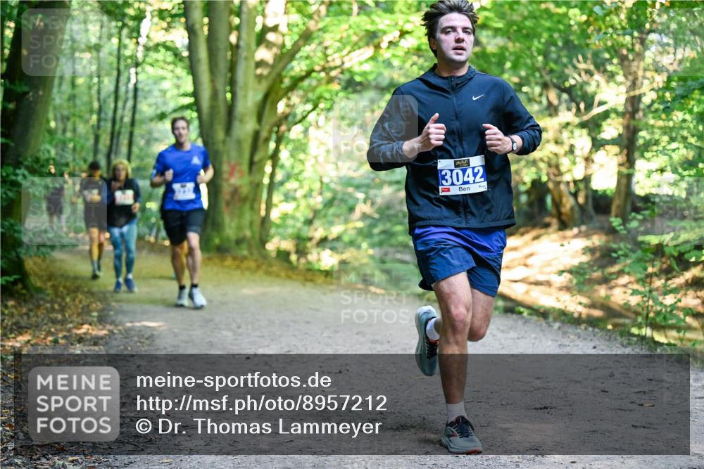 28.09.2025 - 33. Volkslauf durch das schöne Alstertal Dr. Thomas Lammeyer http://msf.ph/oto/8957212 28.09.2025 10:47:33 Laufen 3042 meine-sportfotos.de