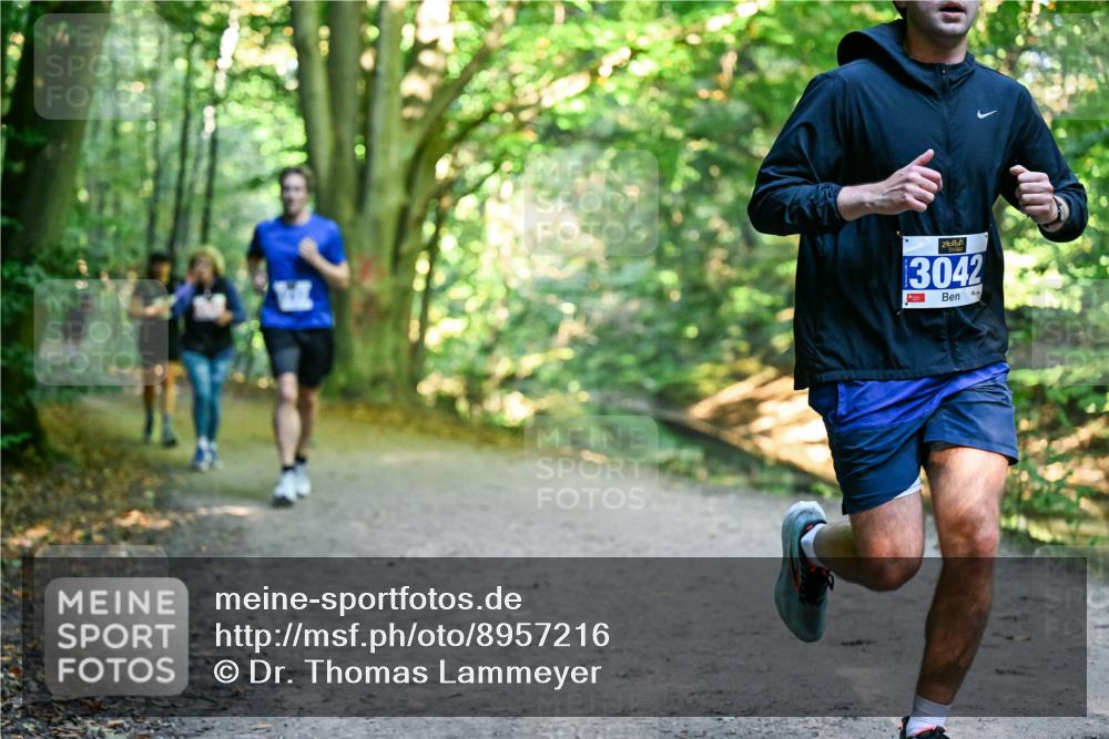 28.09.2025 - 33. Volkslauf durch das schöne Alstertal Dr. Thomas Lammeyer http://msf.ph/oto/8957216 28.09.2025 10:47:33 Laufen 13042 meine-sportfotos.de