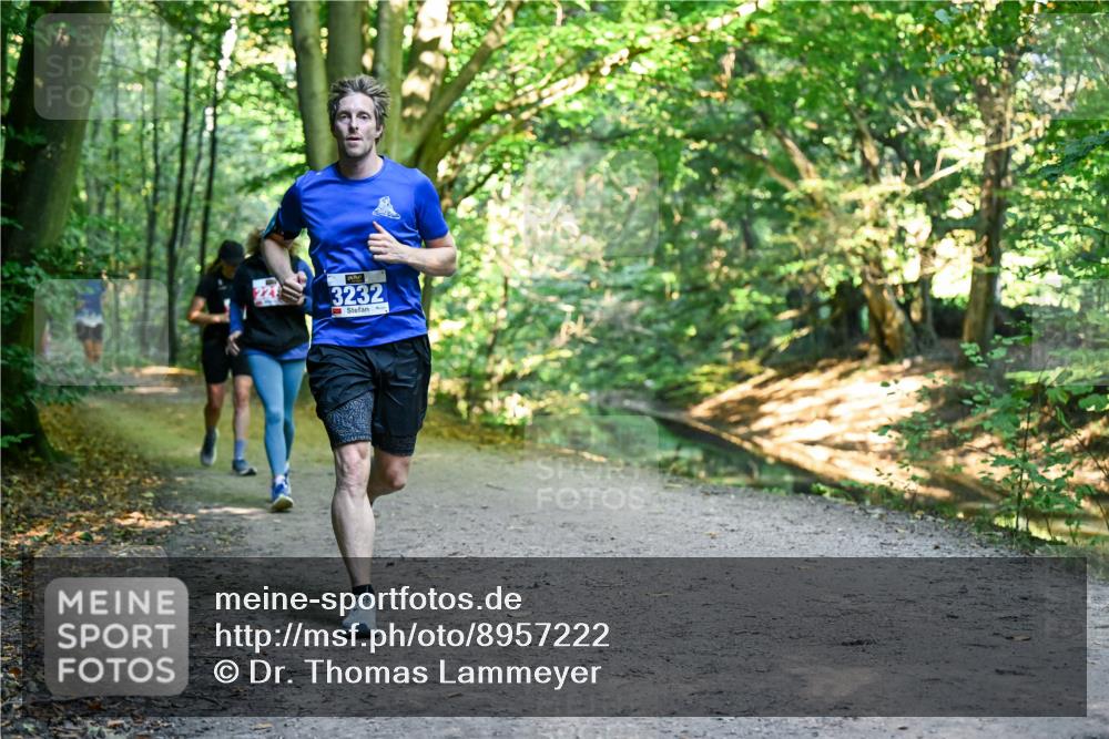 28.09.2025 - 33. Volkslauf durch das schöne Alstertal Dr. Thomas Lammeyer http://msf.ph/oto/8957222 28.09.2025 10:47:35 Laufen 3232 meine-sportfotos.de