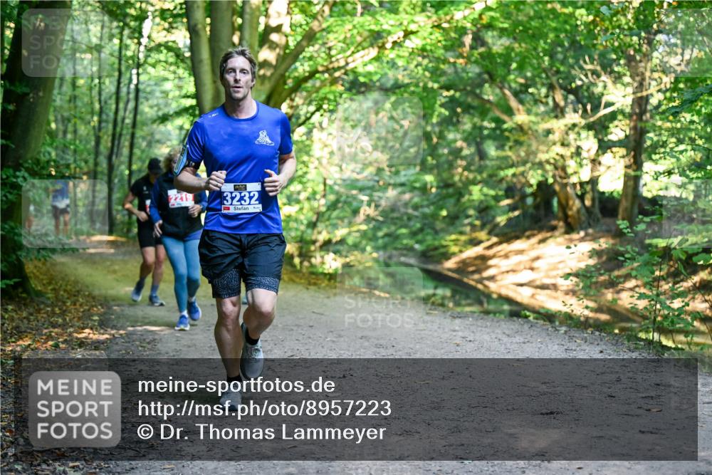 28.09.2025 - 33. Volkslauf durch das schöne Alstertal Dr. Thomas Lammeyer http://msf.ph/oto/8957223 28.09.2025 10:47:35 Laufen 3232 meine-sportfotos.de