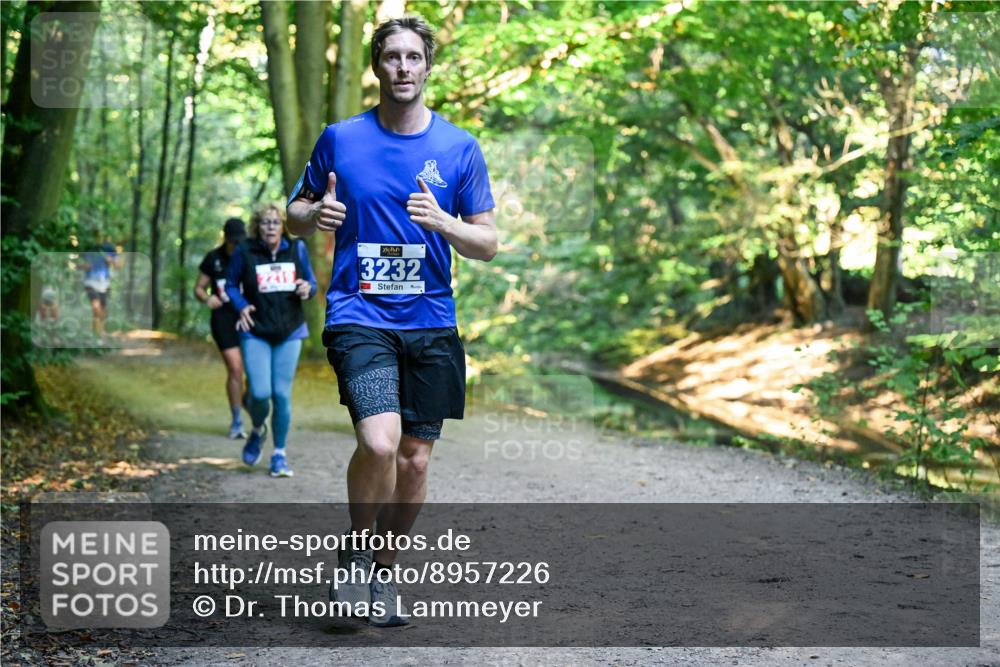 28.09.2025 - 33. Volkslauf durch das schöne Alstertal Dr. Thomas Lammeyer http://msf.ph/oto/8957226 28.09.2025 10:47:35 Laufen 3232 meine-sportfotos.de