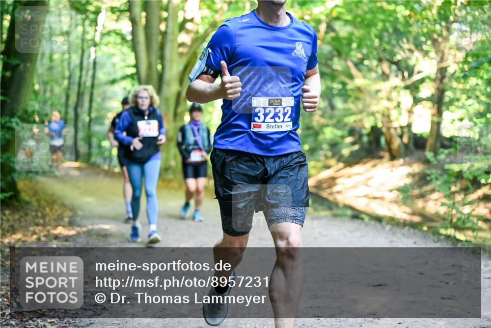 28.09.2025 - 33. Volkslauf durch das schöne Alstertal Dr. Thomas Lammeyer http://msf.ph/oto/8957231 28.09.2025 10:47:36 Laufen 3232 meine-sportfotos.de